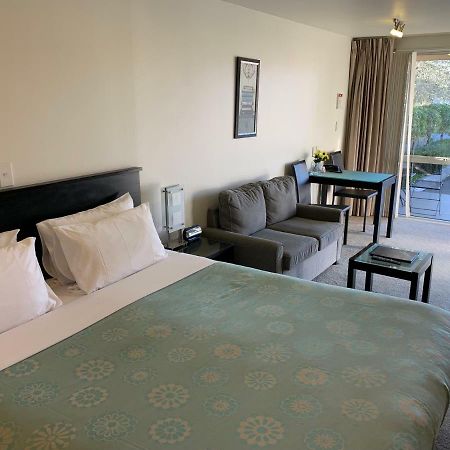 Salerno Motel Apartments Christchurch Esterno foto A typical motel room