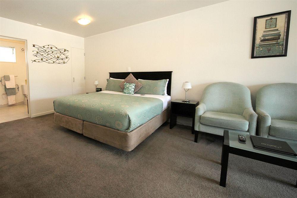 Salerno Motel Apartments Christchurch Esterno foto A room at the hotel