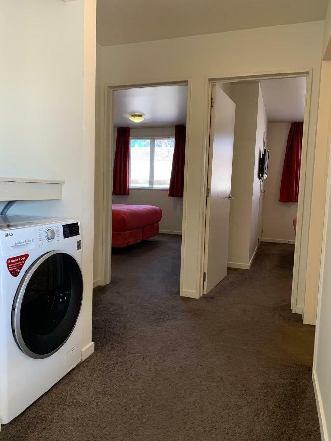 Salerno Motel Apartments Christchurch Esterno foto A typical two bedroom apartment