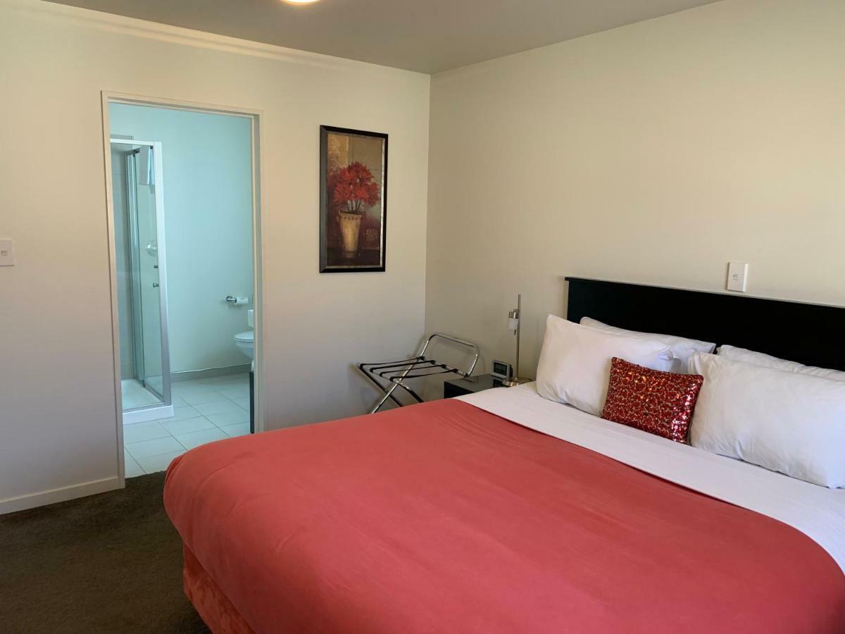 Salerno Motel Apartments Christchurch Esterno foto A typical motel room